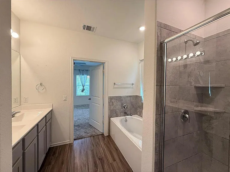 1216 Blackhaw Ln — Photo 9