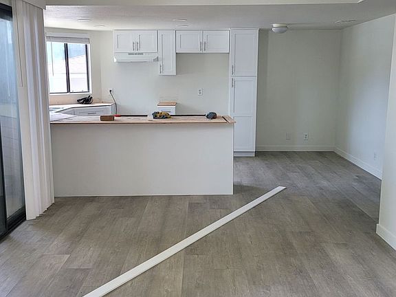 3rd image of 1161 Johnson Dr APT L