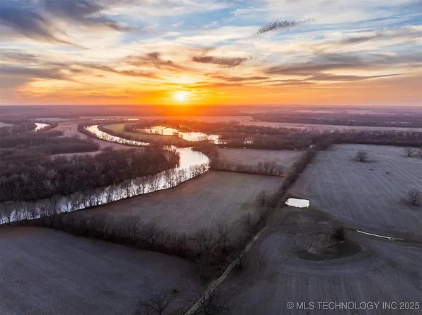 23 E 750th Rd, Wagoner, OK 74467