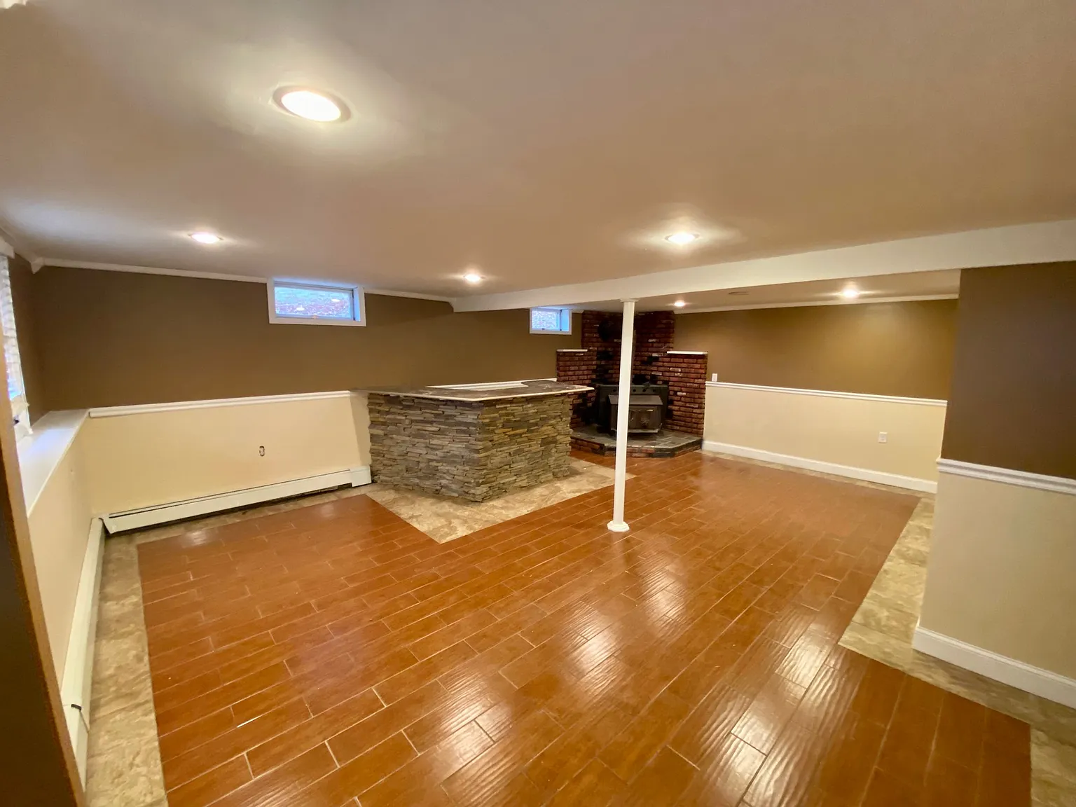 3 bed, $3,050 — Photo 3