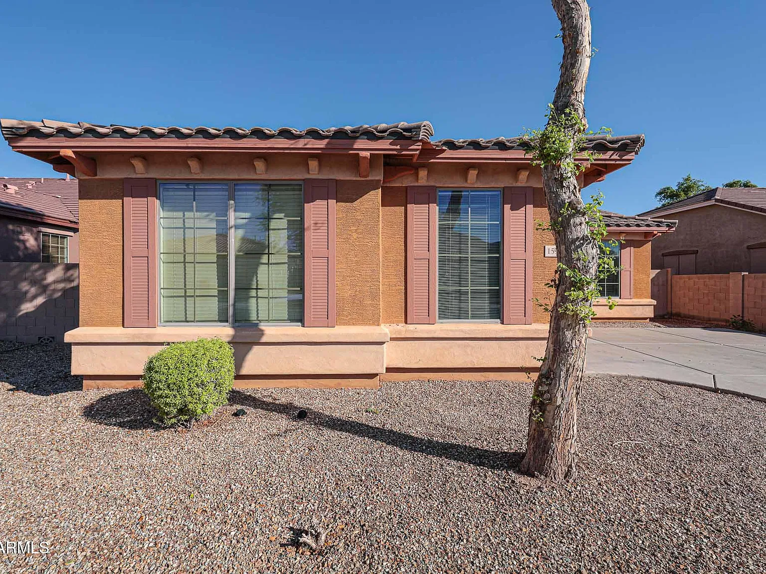 3 bed, 2.0 bath, 1674 sqft, $1,900 — Photo 2