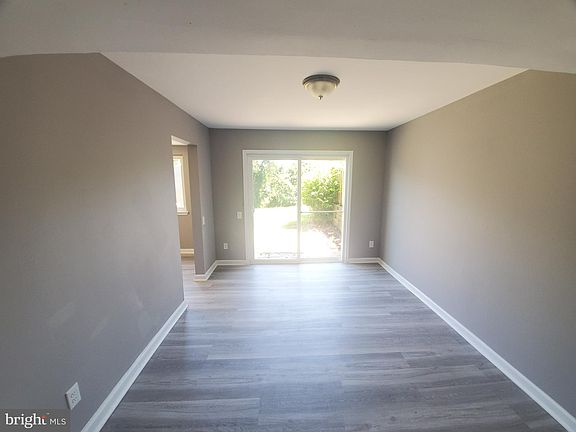 4th image of 19349 Keymar Way