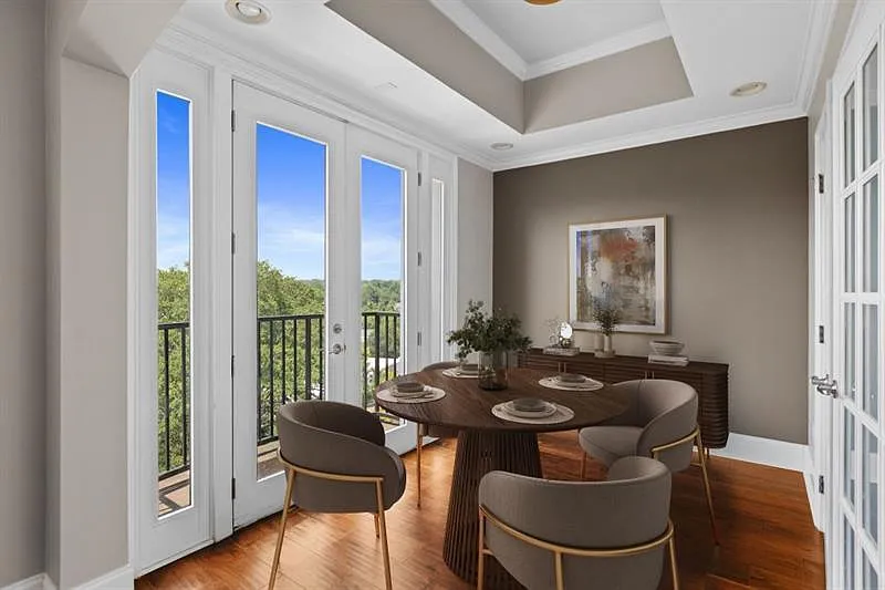 2 bed, 2.0 bath, 1175 sqft, $2,700 — Photo 2