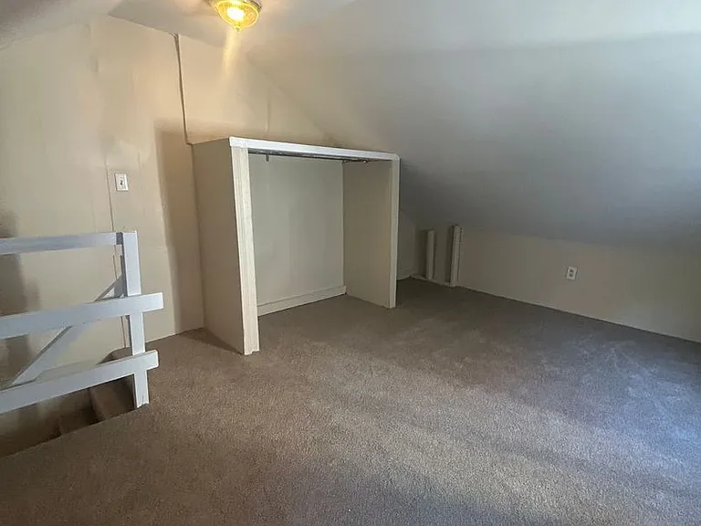 2371 Canby St — Photo 14