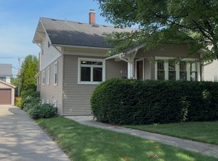 405 N Washington Ave, Park Ridge, IL 60068