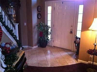 3rd image of 660 Fifteen Mile Dr