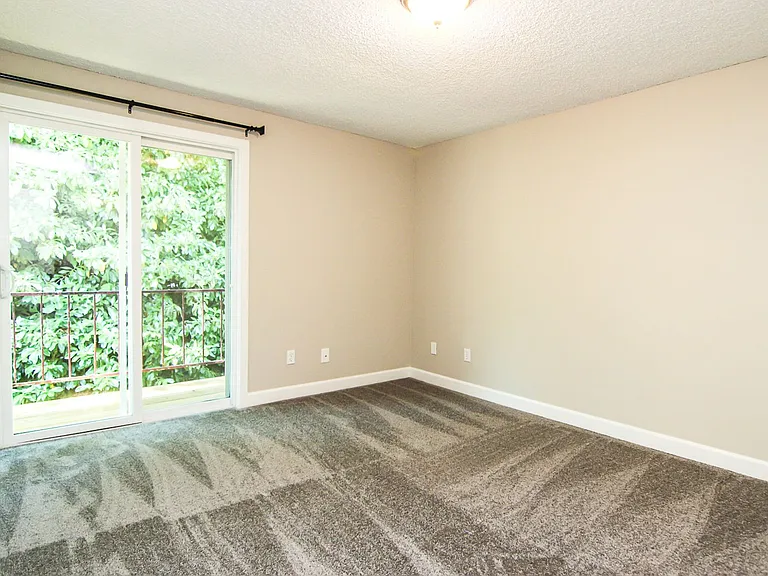 501 SE Davis St — Photo 10