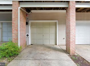 18083 Royal Bonnet Cir, Gaithersburg, MD 20886
