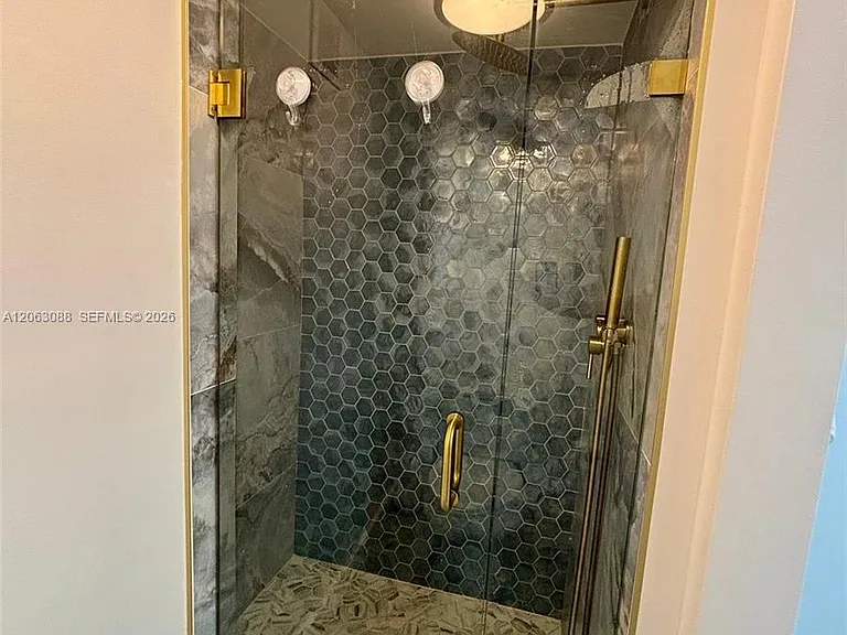 720 Bayshore Dr #604 — Photo 7