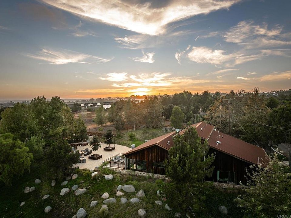 1st image of 577 Sleeping Indian Rd