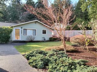 6465 NE Bell St, Bainbridge Island, WA 98392