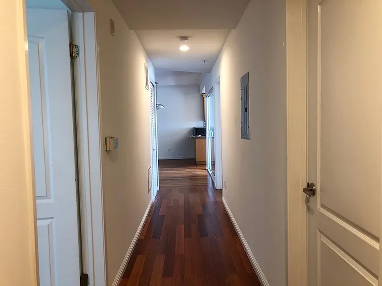 949 S Manhattan Pl #303 — Photo 19