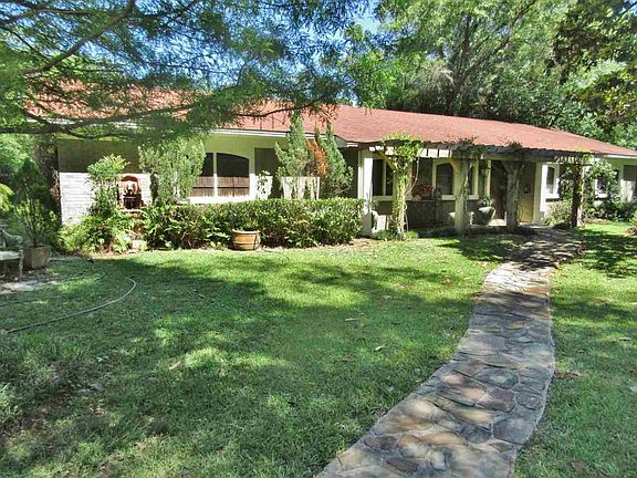 2nd image of 155 Oakcrest Dr