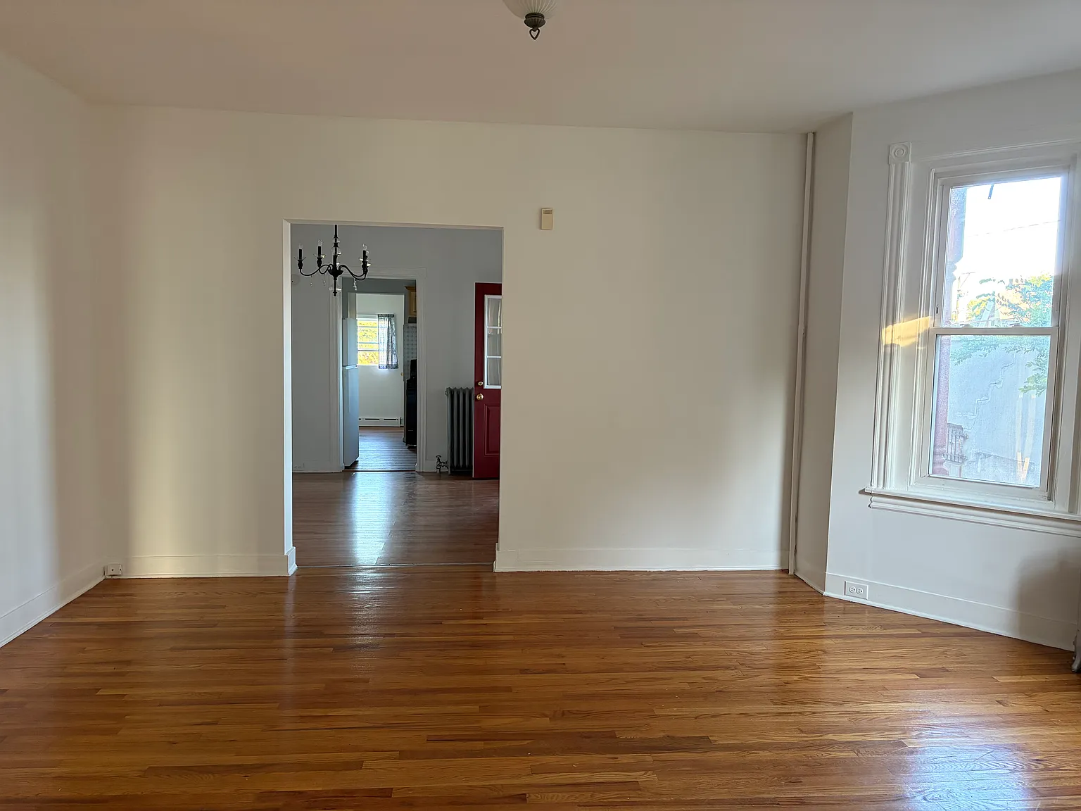 1 bed, 750 sqft, $1,500 — Photo 3