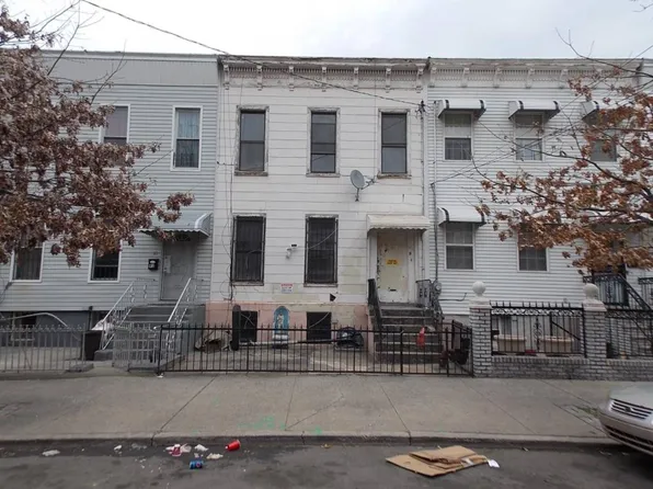 83 Crystal St, Brooklyn, NY 11208