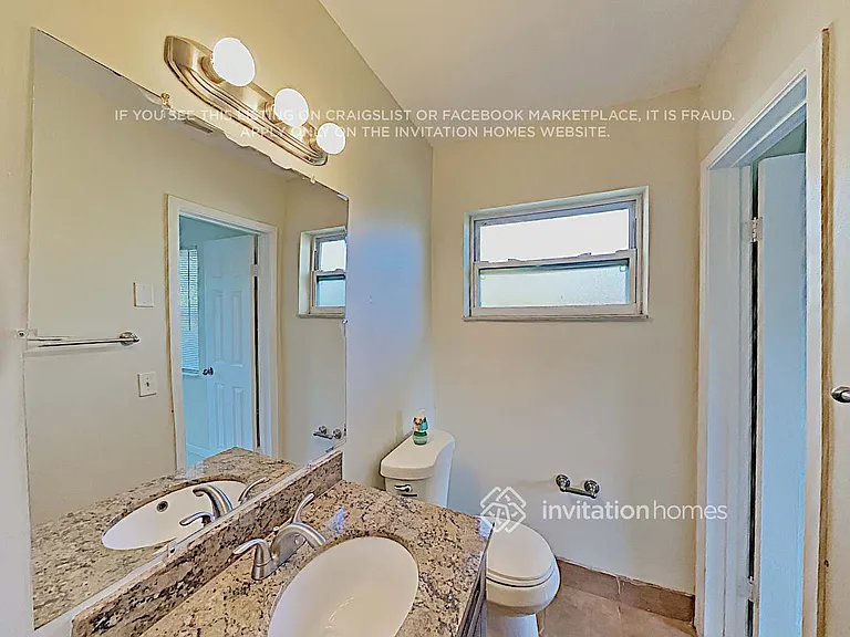 7805 NW 40th St — Photo 12