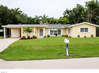 1403 Davis Dr, Fort Myers, FL 33919