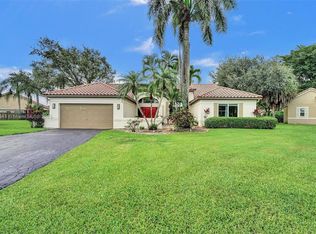 3315 Maple Ln, Davie, FL 33328