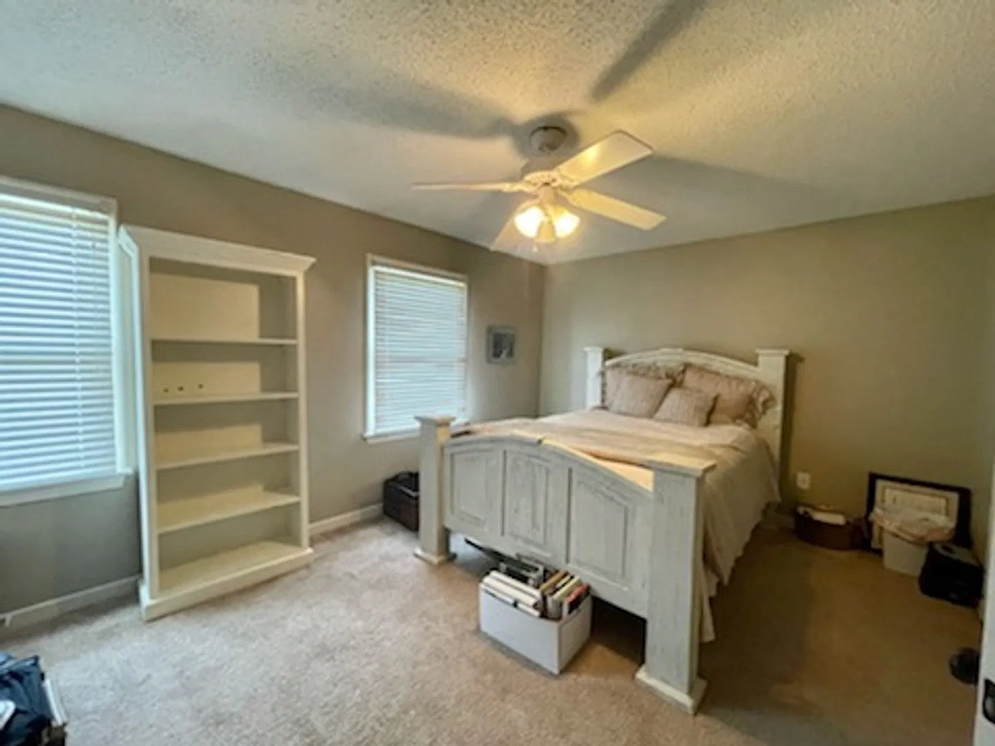 2 Bed / 2.5 Bath Townhome For Rent in Ridgeland — Photo 4