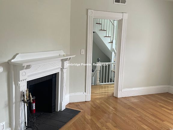 4th image of 21-23 Bow St #1