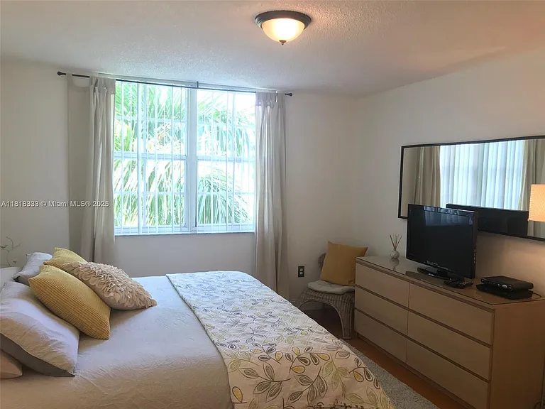 19801 E Country Club Dr #4603 — Photo 9