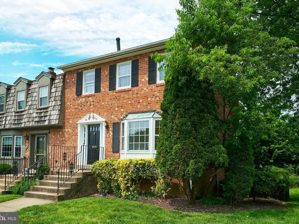 4622 Linmar Ct, Alexandria, VA 22312