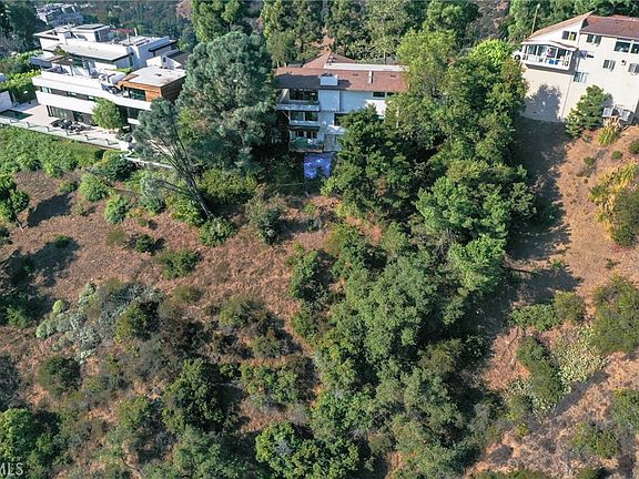 3rd image of 1220 Linda Flora Dr #6