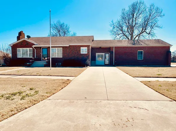 511 E Broadway St, Pond Creek, OK 73766
