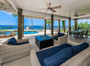 505 N Mayo St, Crystal Beach, FL 34681