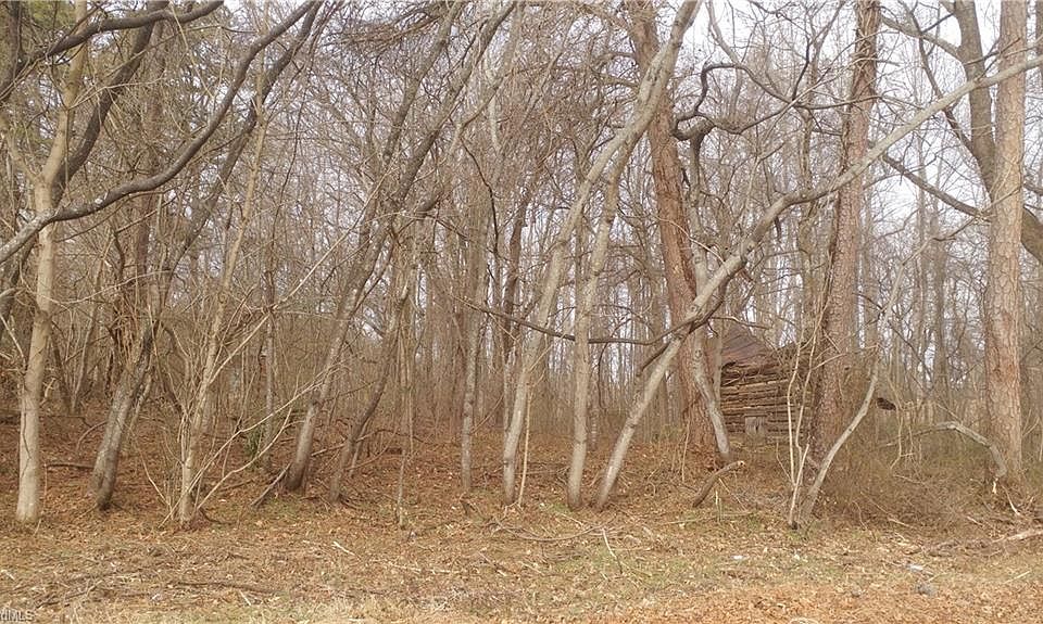 2nd image of 150 Harmon Mill Rd