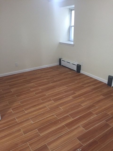 1st image of 1418 30th Dr #1