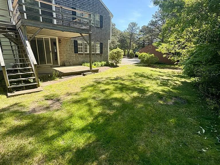 Grosbeak Gardens — Photo 18