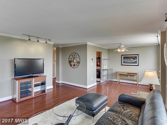 2nd image of 4201 Lee Hwy APT 704