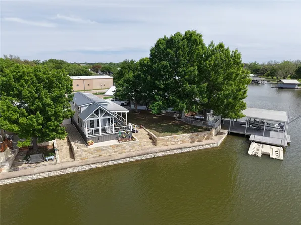 817 Brazos Harbor Cir, Granbury, TX 76048