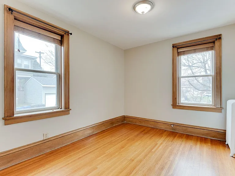 1725 Laurel Ave — Photo 9