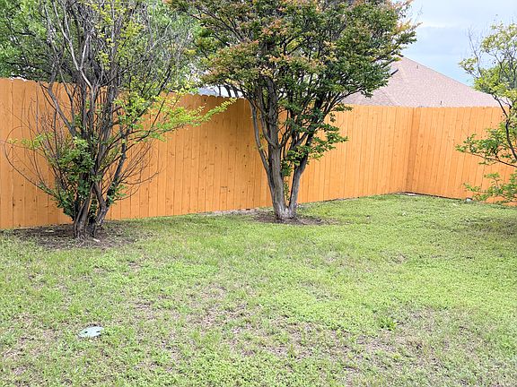 4th image of 4307 Fawn Dr