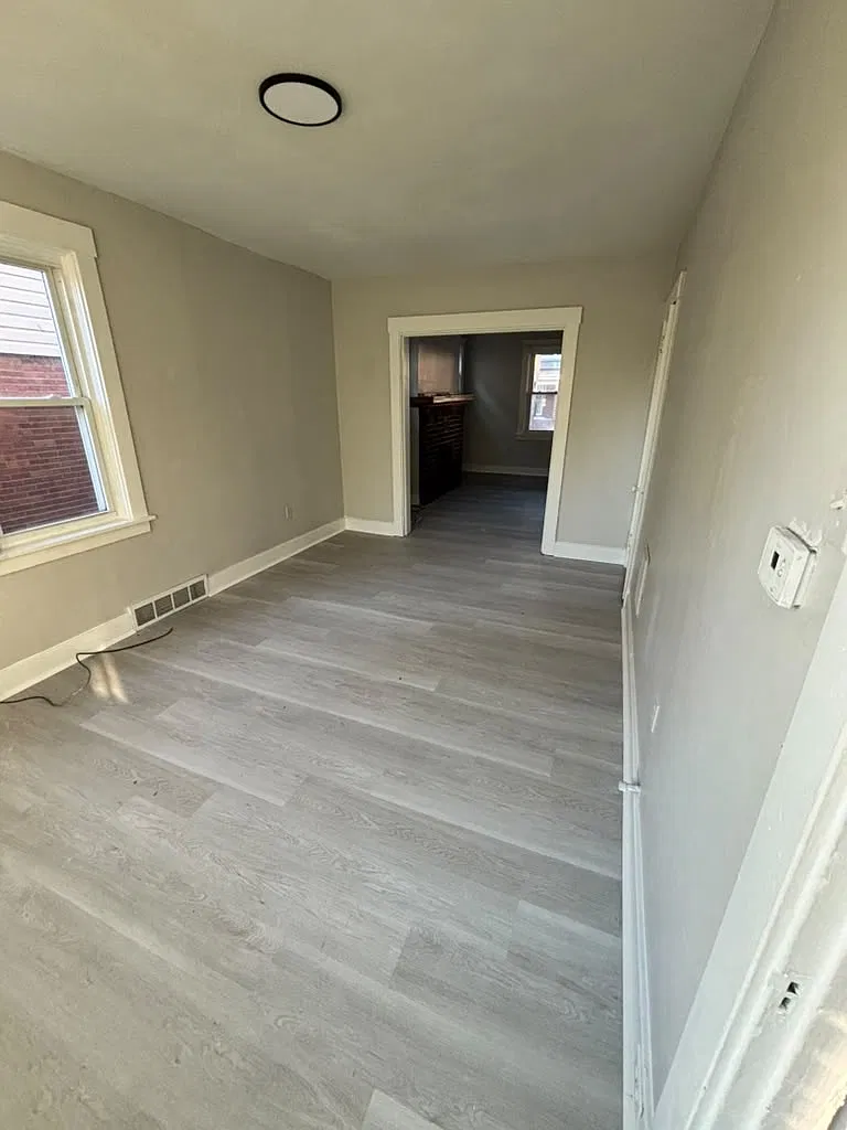 4 bed, 1800 sqft, $1,690 — Photo 3