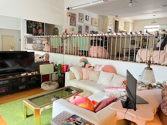 3rd image of 4724 S La Villa Mari #B