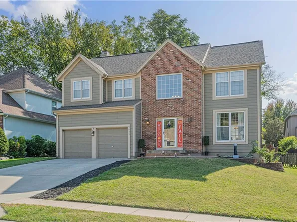 7671 N Atkins Pl, Kansas City, MO 64152
