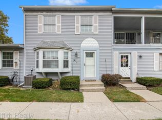 229 Lake Village Dr, Walled Lake, MI 48390