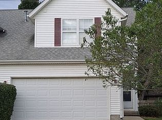 1020 Doral Dr, Bloomington, IL 61701