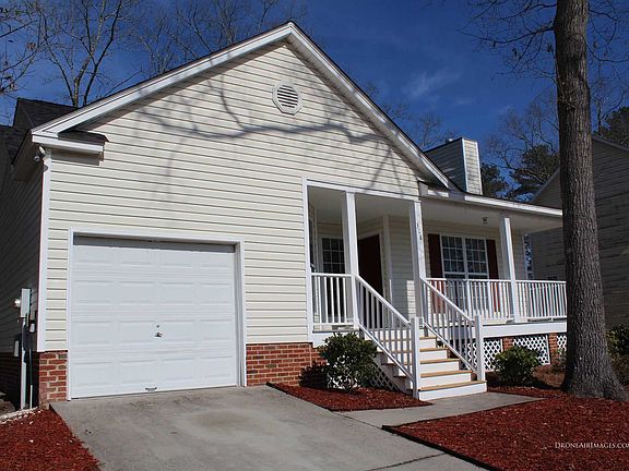 2nd image of 308 Oak Creek Cir