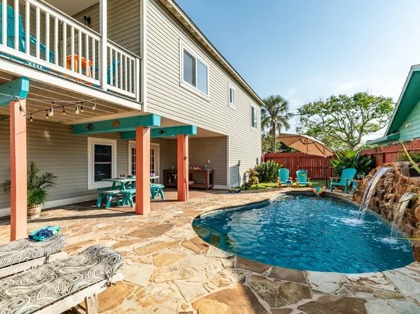 2321 37th St, Galveston, TX 77550