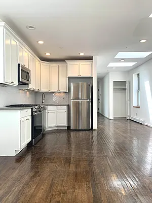 Rented by Dallien Realty Limited Liability Company | media 17