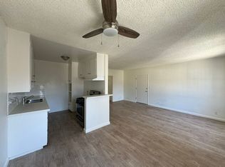 z25 GD T 7522 Canby, Reseda, CA 91335
