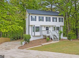 3905 Mill Glen Dr, Douglasville, GA