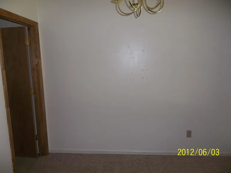 100 Creekwood Cir — Photo 13