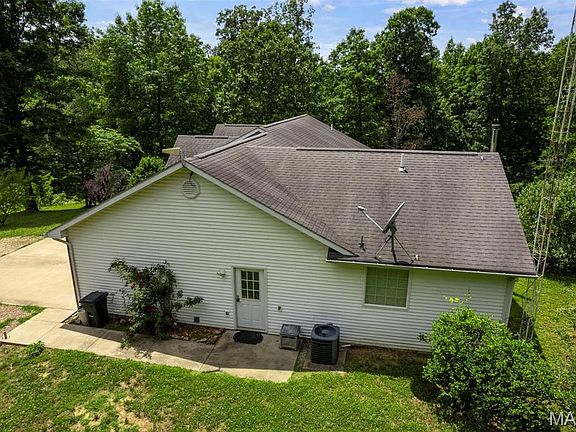 4th image of 321 Knollwood Dr