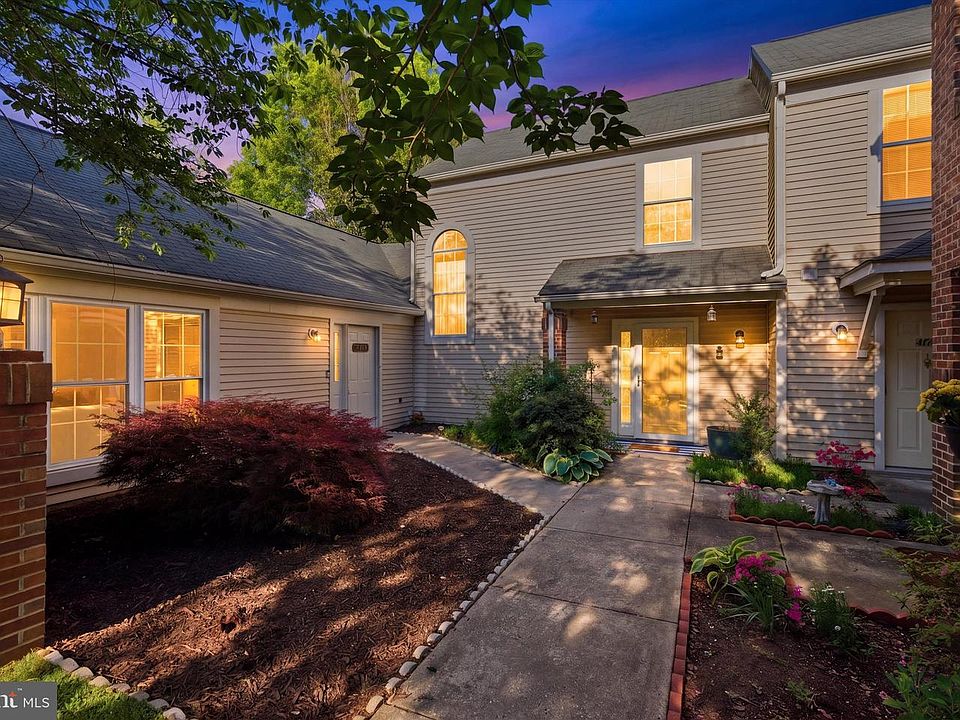 1st image of 4708 Colonel Ashton Pl #424