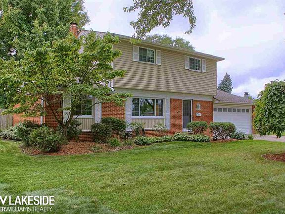 2nd image of 8694 Lozen Dr